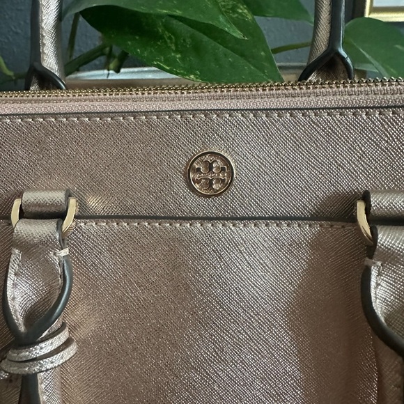 Tory Burch Robinson Small Double-Zip Tote Rose Gold Handbag - Picture 5 of 15